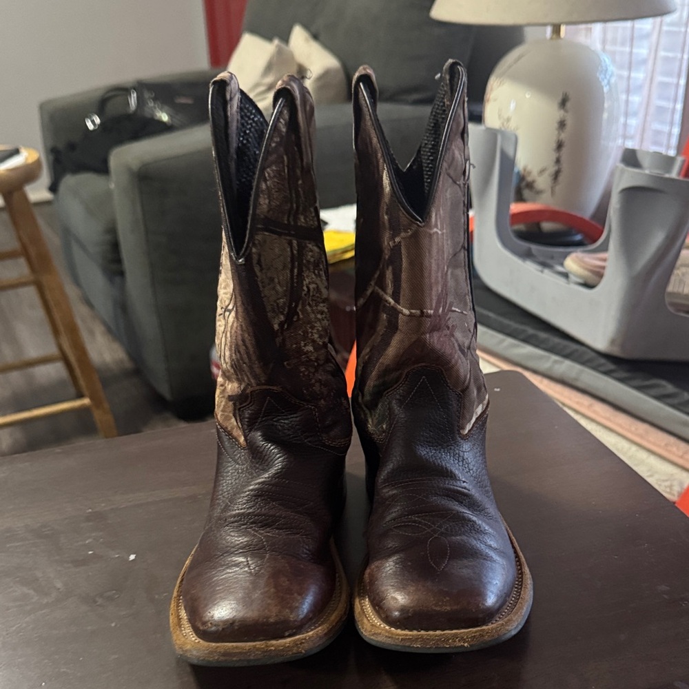 Realtree Kids Brown and Tan Western Boots